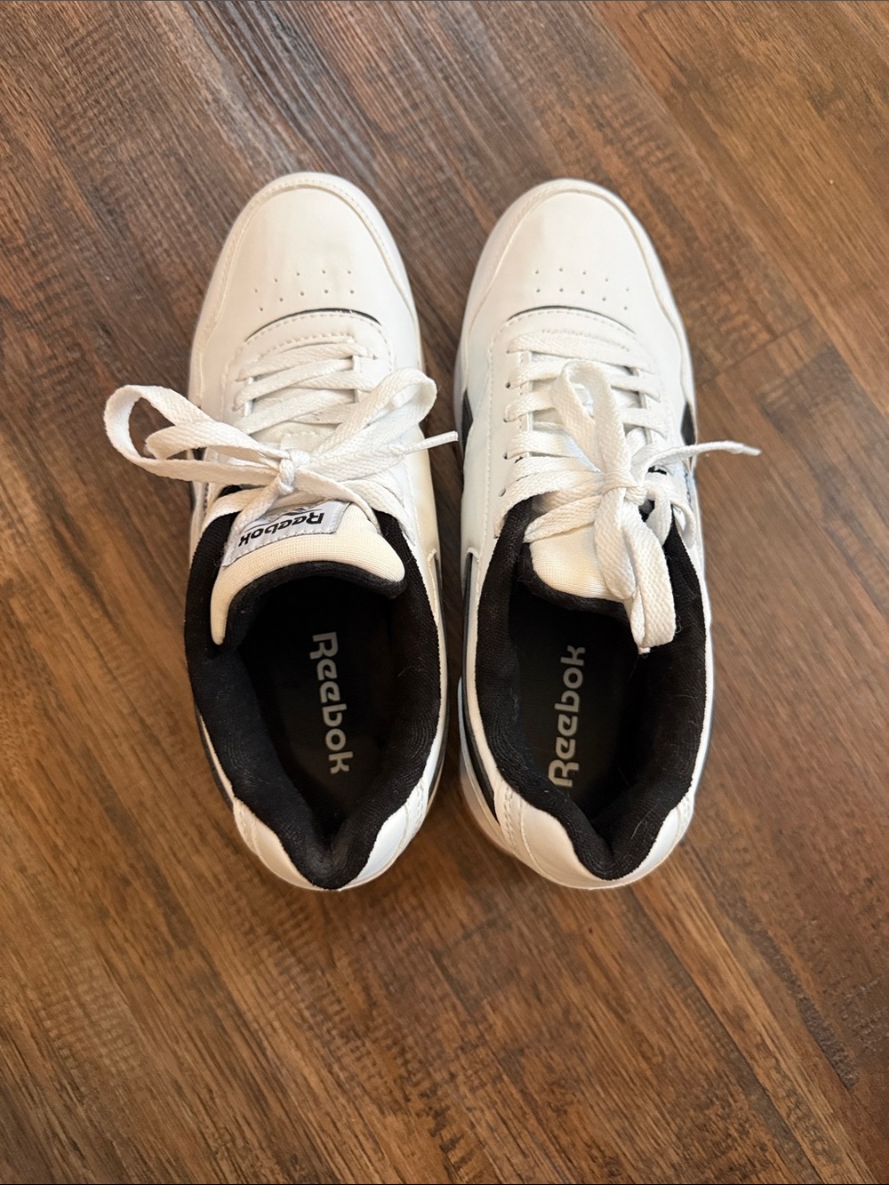 Reebok White and Black Low-Top Sneakers - Picture 3 of 6
